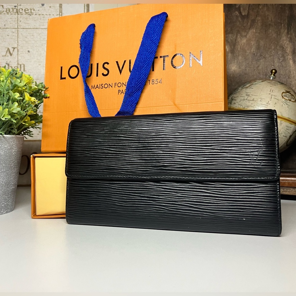 Louis Vuitton Black Crossbody Bag